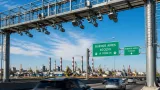 Ponen en funcionamiento el primer pórtico sin barrera en la Autopista Buenos Aires–La Plata, en el acceso a la Ciudad