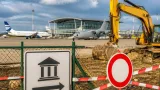 Karlovarské letiště schválili krajanští zastupitelé k převodu na stát, správa připadne LOM
