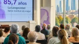 La Comunidad de Madrid celebra su liderazgo en longevidad y llama a reforzar la atención integral a mayores
