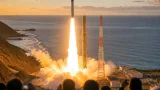 Japan launches historic MMX mission to fetch samples from Mars' moon Phobos