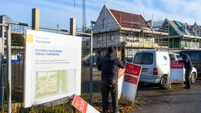 Purmerend schaft doorverkoopverbod voor 145 koopwoningen in Wherezien op om bouwtempo te bewaren