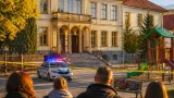 Bistrița: Bunicul elevului implicat în atacul cu cuțitul susține că nepotul a fost victimă a bullyingului