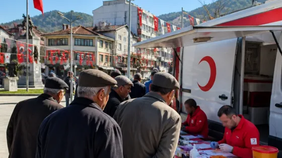 Aliağa’da Muhtarlar Günü: Cumhuriyet Meydanı’ndan Güzelhisar’a birlik mesajı