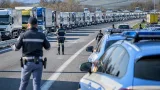 Frosinone, protesta degli autotrasportatori blocca i caselli: superstrada in tilt