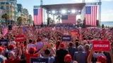 Trump to rally in Clemson as Senate race in South Carolina tightens